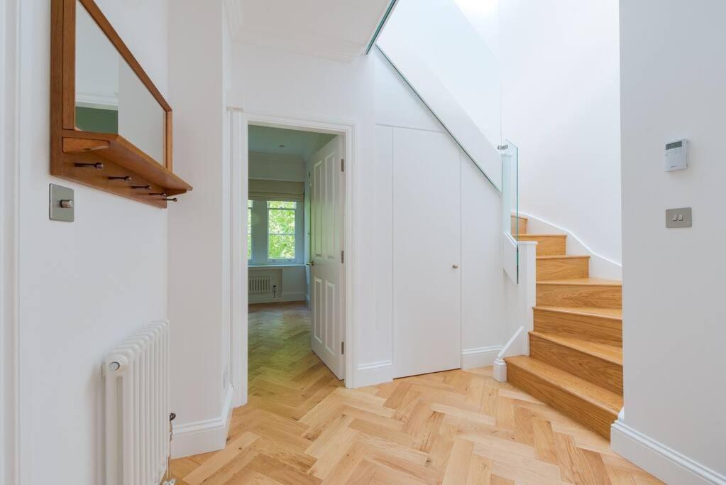 Stunning Two Bed Apartment Rh8 Londres Extérieur photo