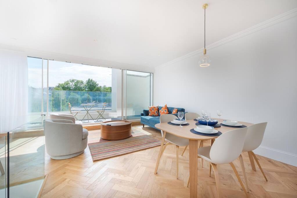 Stunning Two Bed Apartment Rh8 Londres Extérieur photo