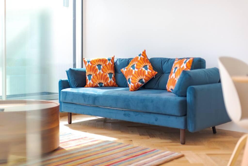 Stunning Two Bed Apartment Rh8 Londres Extérieur photo