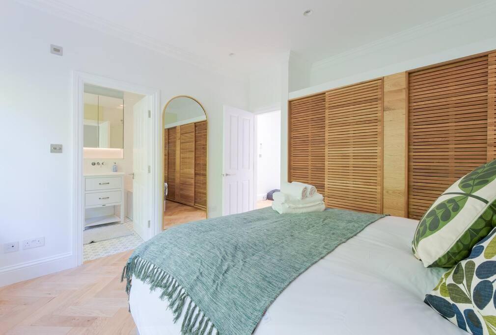 Stunning Two Bed Apartment Rh8 Londres Extérieur photo