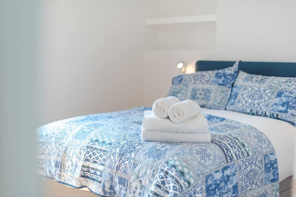 Stunning Two Bed Apartment Rh8 Londres Extérieur photo